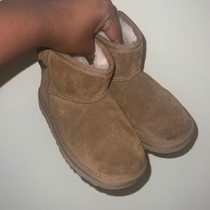 Girls UGG boots size 13